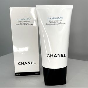 La Mousse Anti-Pollution Cleansing Cream-to-Foam